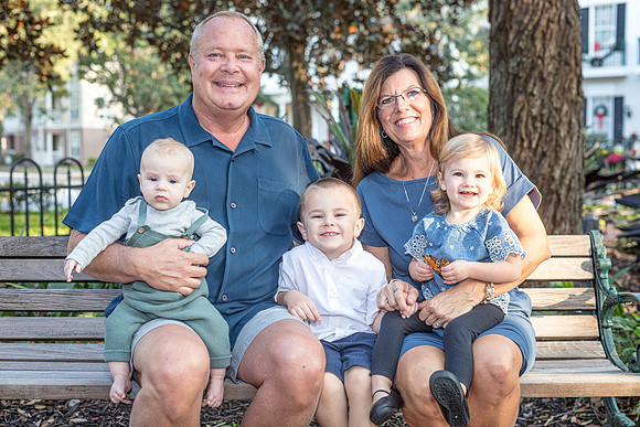 20221211-Lori-Laake-Family-Session-7436