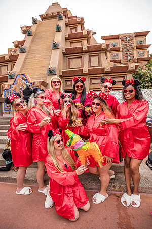 Valentine-Session-Momsies-Disney-Epcot-2022-0895