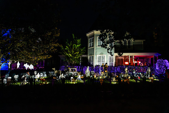 Halloween-Houses-Celebration-2024-2740-