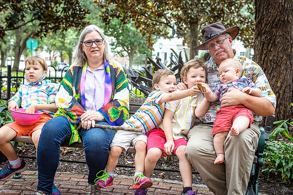 20220928-Sharon-HeartSwell-Family-Session-5325-