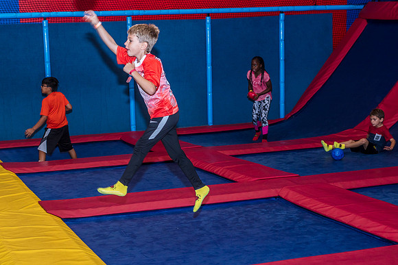Henry-7th-Birthday-Planet-Obstacle-2451