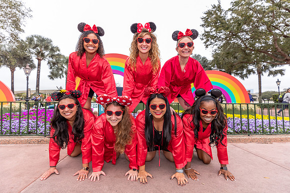 Valentine-Session-Momsies-Disney-Epcot-2022-0849