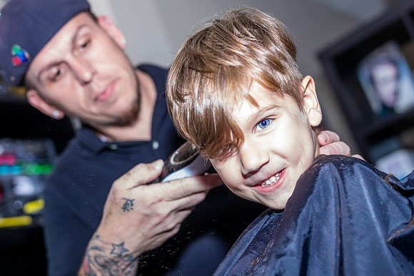 Hair-Cut-Toni-Michaels-Salon-0032J-