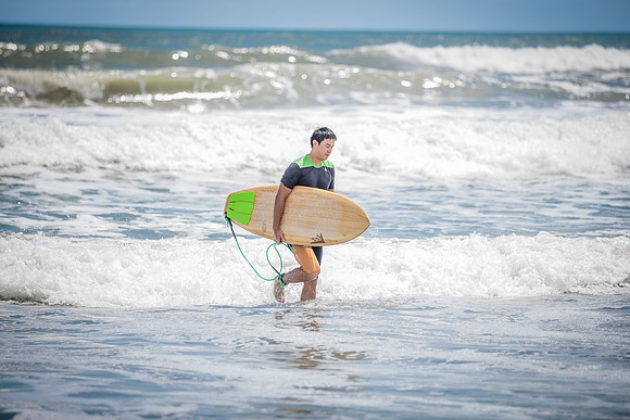 Beach-editorial-power-shoot-Surfer-0076s