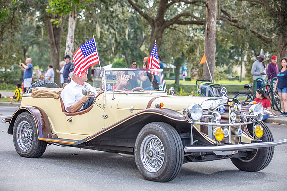Veterans-Day-Parade-Celebration-2724