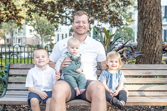 20221211-Lori-Laake-Family-Session-7428