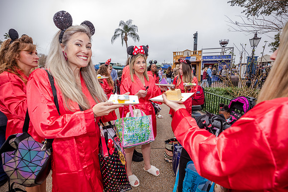 Valentine-Session-Momsies-Disney-Epcot-2022-0780