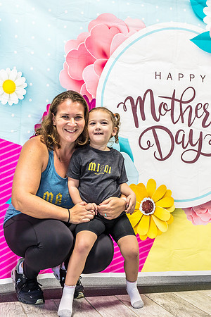 20220507-Burn-Boot-Camp-Mother-Day-Lara-Soranno_2590
