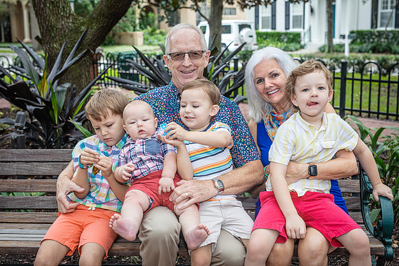 20220928-Sharon-HeartSwell-Family-Session-5213-