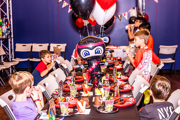 Henry-7th-Birthday-Planet-Obstacle-2354