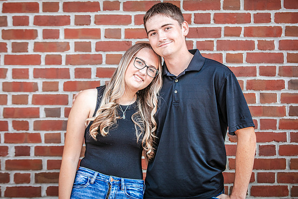 20250503-Senior-Session-Cal-Dar-9725