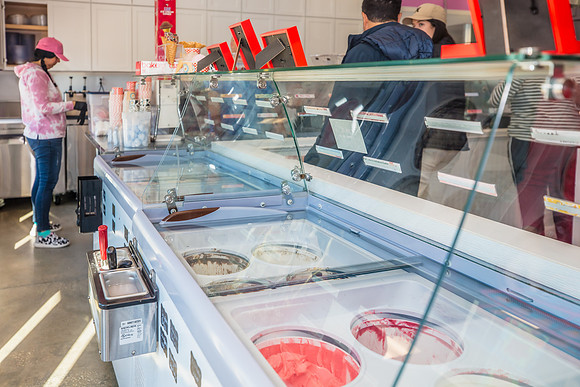 20250112-Scoop-Ice-Cream-Celebration-8071