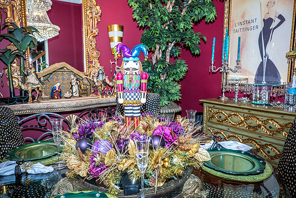 Celebration-Holiday-Home-Tour-2022_Stop1-506-Longmeadows-St-7019-