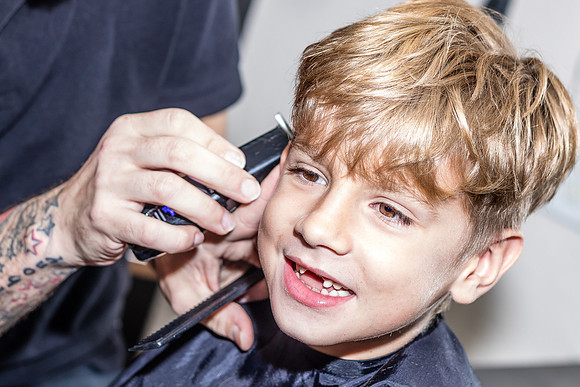 Hair-Cut-Toni-Michaels-Salon-0086H