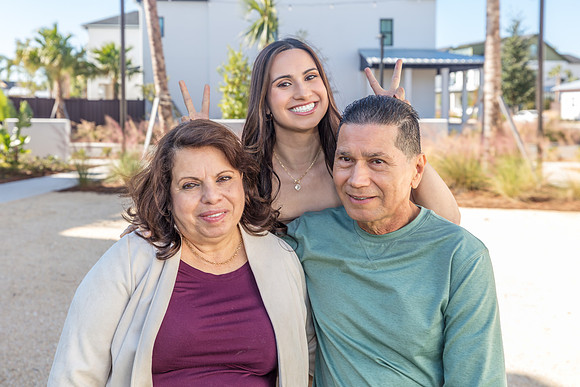 20241130-Elsbeth-Arce-Family-Session-Evermore-5078