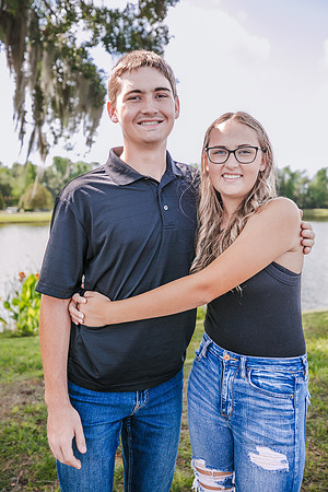 20250503-Senior-Session-Cal-Dar-9756