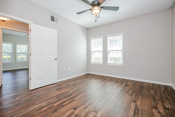 20250726-Condo-211-Longview-Ave-Celebration-Ryan-Mondics-9375