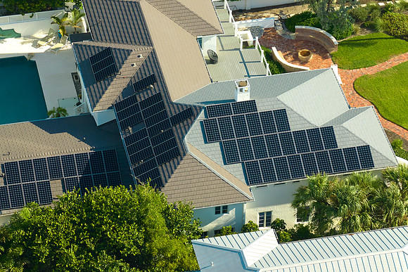 Roof-Solar-1963258642