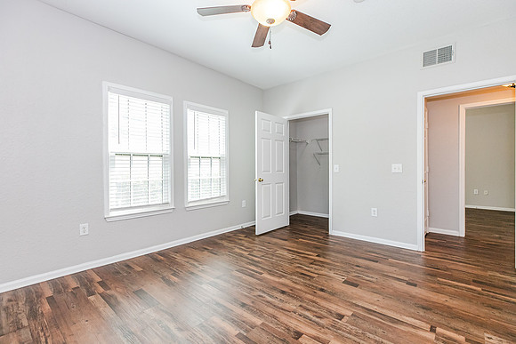 20250726-Condo-211-Longview-Ave-Celebration-Ryan-Mondics-9383
