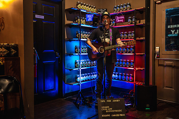 20250123-Maws-Mtn-Moonshine-Old-Town-Grand-Opening-8460J-