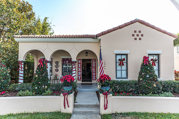 Celebration-Holiday-Home-Tour-2022_Stop5-1204-Downey-Pl-7158