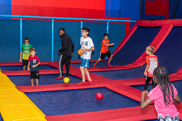 Henry-7th-Birthday-Planet-Obstacle-2454