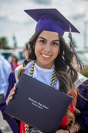 20220524-High-School-Graduation-Isabela-3437