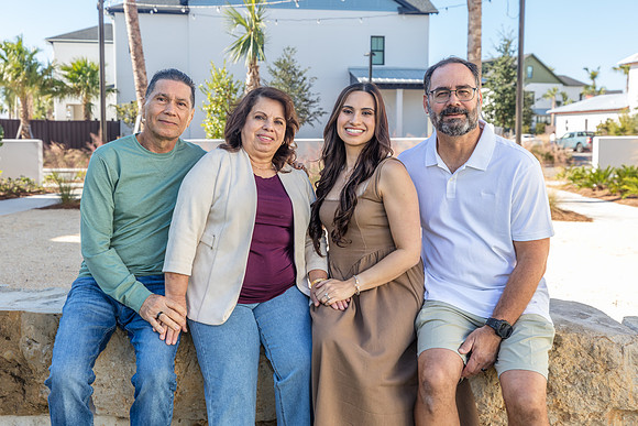 20241130-Elsbeth-Arce-Family-Session-Evermore-5080