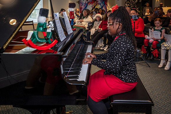 Winter-Holidays-Concert-2024-Noteable-Success-Music-6090