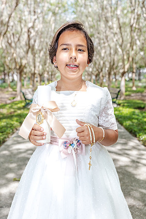 20240427-Mariana-Esquibel-Emma-First-Communion-9062