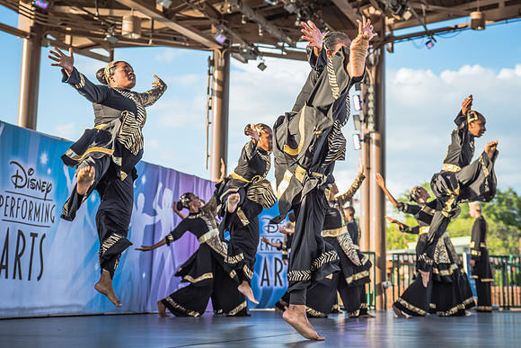 Disney-Springs-Dance-Show-1069.jpg