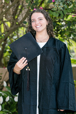 20250502-Lucinda-grad-session-9487