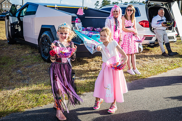 20241030-IVES-Trunk-or-Treat-3364