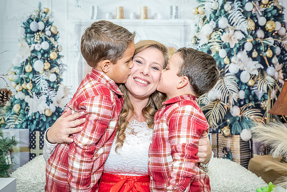 20221224-Christmas-Family-Session-Crystal-7665