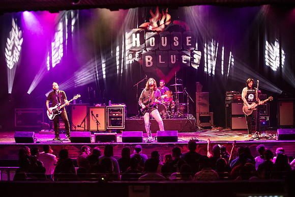 Broken-Streetlights_House-of-Blues-5299