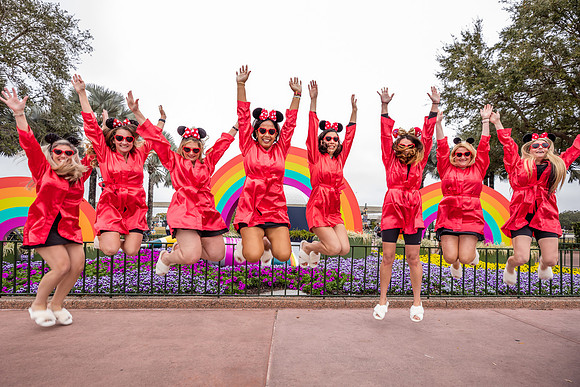 Valentine-Session-Momsies-Disney-Epcot-2022-0835