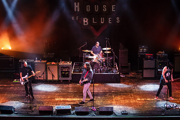 Broken-Streetlights_House-of-Blues-5332
