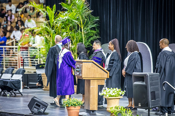20220524-High-School-Graduation-Isabela-3347
