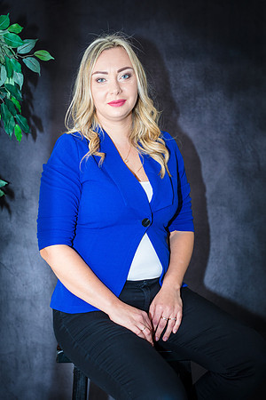 20220803-Headshot-Jane-3789