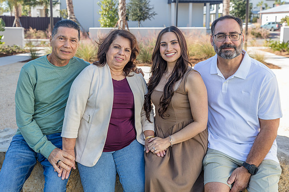 20241130-Elsbeth-Arce-Family-Session-Evermore-5082