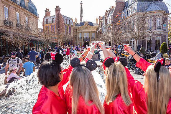 Valentine-Session-Momsies-Disney-Epcot-2022-1003