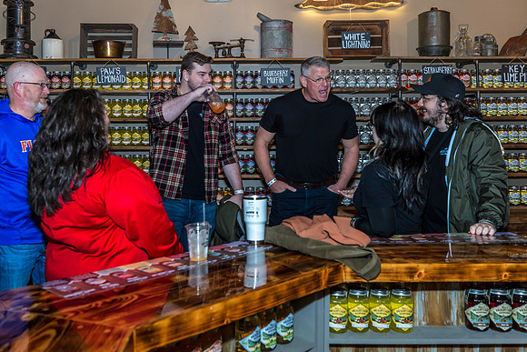 20250123-Maws-Mtn-Moonshine-Old-Town-Grand-Opening-8426