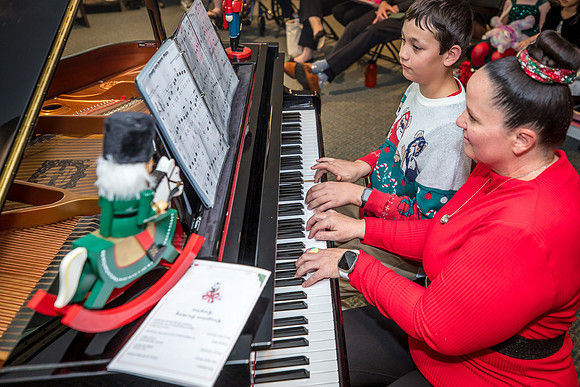 Winter-Holidays-Concert-2024-Noteable-Success-Music-6156-