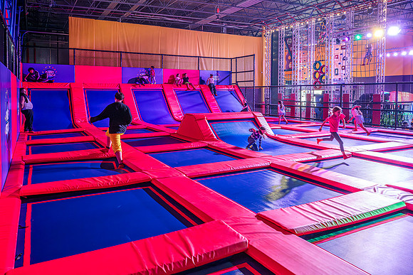 20241125-Planet-Obstacle-Davenport-4831-