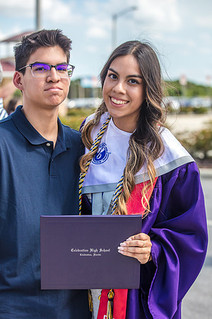 20220524-High-School-Graduation-Isabela-3423