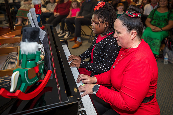 Winter-Holidays-Concert-2024-Noteable-Success-Music-6094-