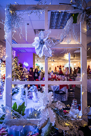 Celebration-Holiday-Home-Tour-2022-Stop1-851-Celebration-Ave-Town-Hall-6854