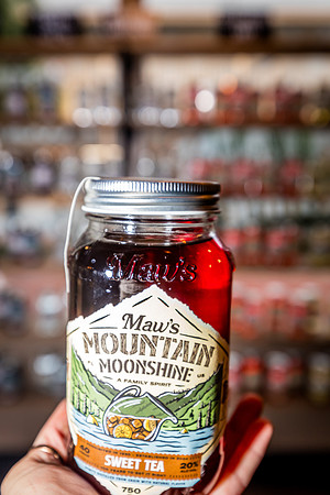 20250123-Maws-Mtn-Moonshine-Old-Town-Grand-Opening-8257-