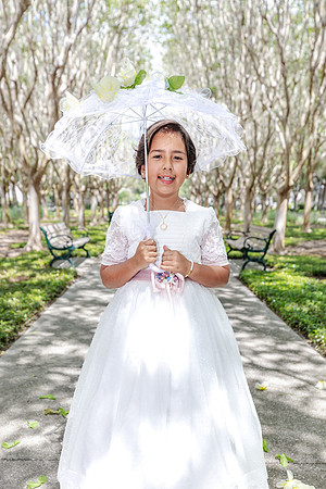20240427-Mariana-Esquibel-Emma-First-Communion-9070