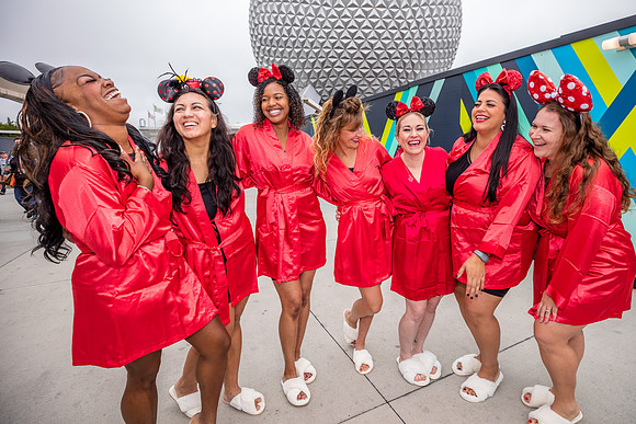 Valentine-Session-Momsies-Disney-Epcot-2022-0761